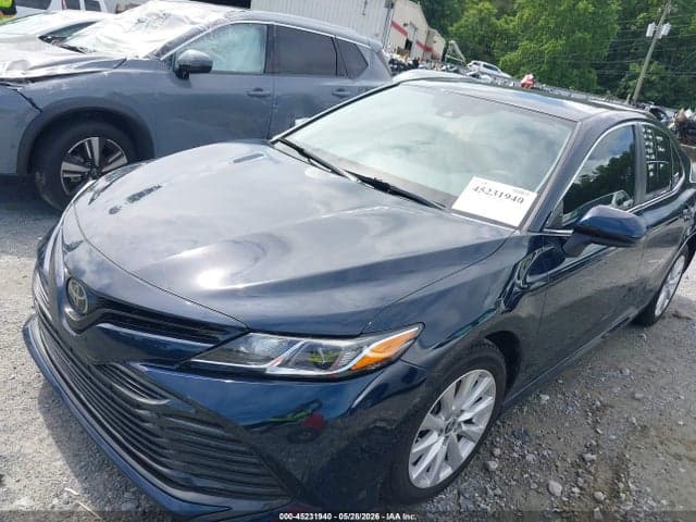 2020 TOYOTA CAMRY LE 2