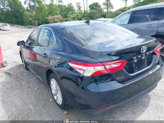 2020 TOYOTA CAMRY LE 3