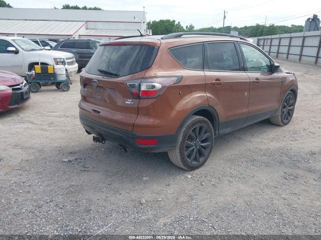 2017 FORD ESCAPE SE 5