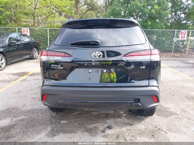 2026 TOYOTA COROLLA CROSS LE 15