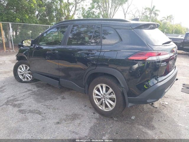 2026 TOYOTA COROLLA CROSS LE 3