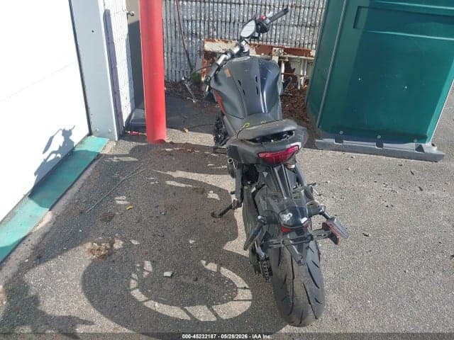 2025 YAMAHA MTN690 6