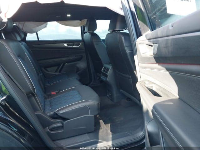 2024 VOLKSWAGEN ATLAS CROSS SPORT 2.0T SEL PREMIUM R-LINE 8