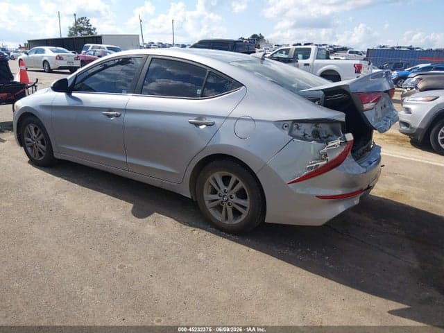 2017 HYUNDAI ELANTRA SE 3