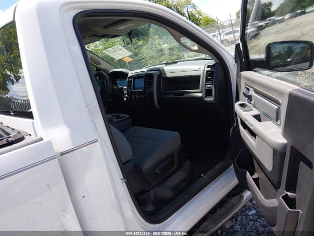 2017 RAM 1500 EXPRESS 4X2 6'4 BOX 5