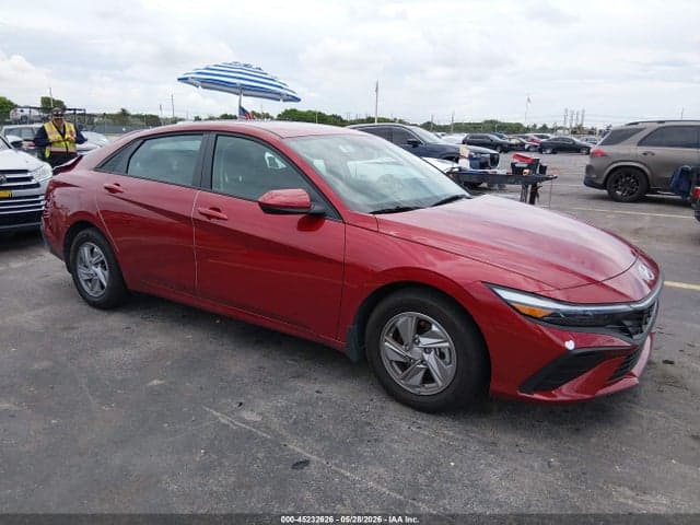 2025 HYUNDAI ELANTRA SE 1
