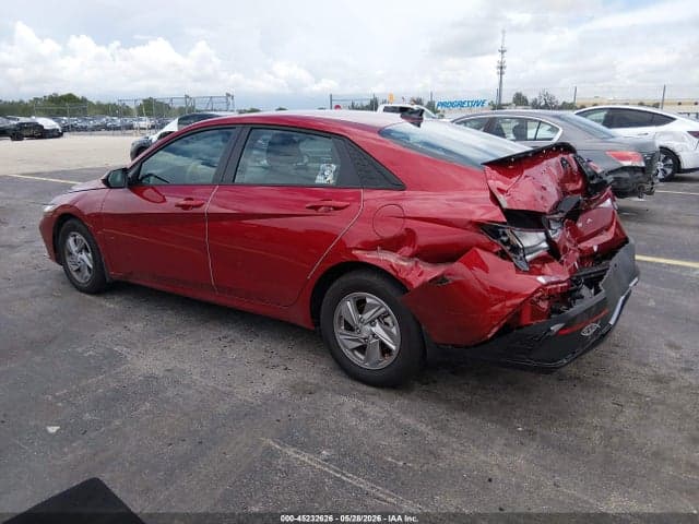 2025 HYUNDAI ELANTRA SE 3