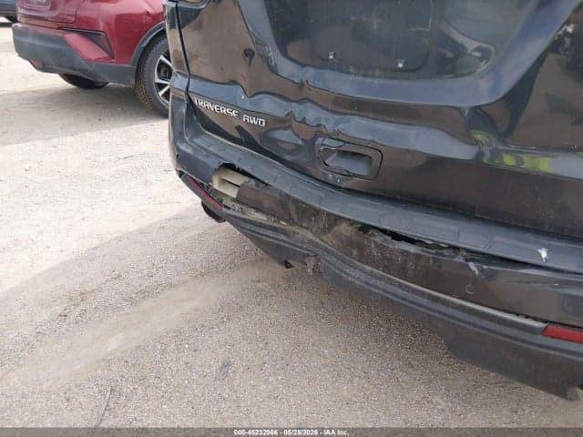 2017 CHEVROLET TRAVERSE 2LT 18