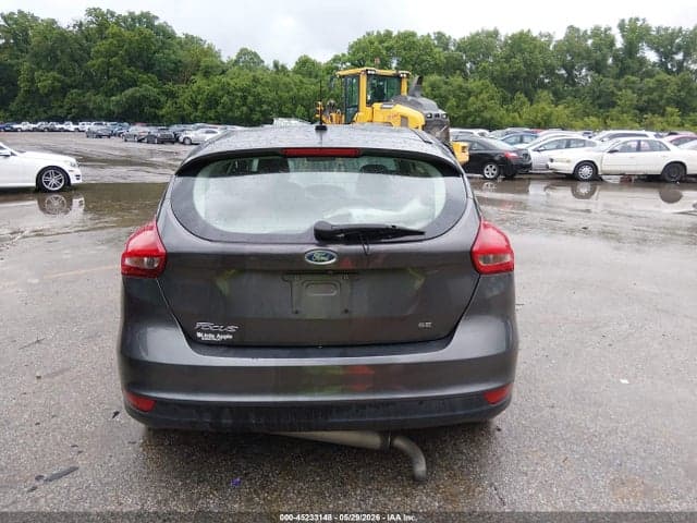 2017 FORD FOCUS SE 16