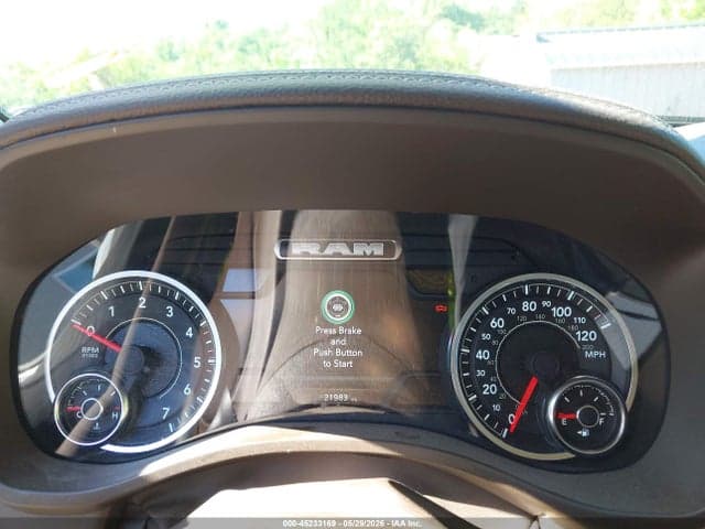 2025 RAM 1500 LARAMIE 7