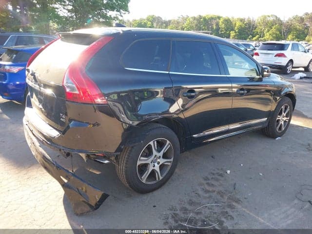 2015 VOLVO XC60 T6 4