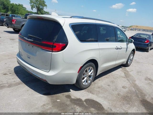 2021 CHRYSLER PACIFICA TOURING L AWD 4