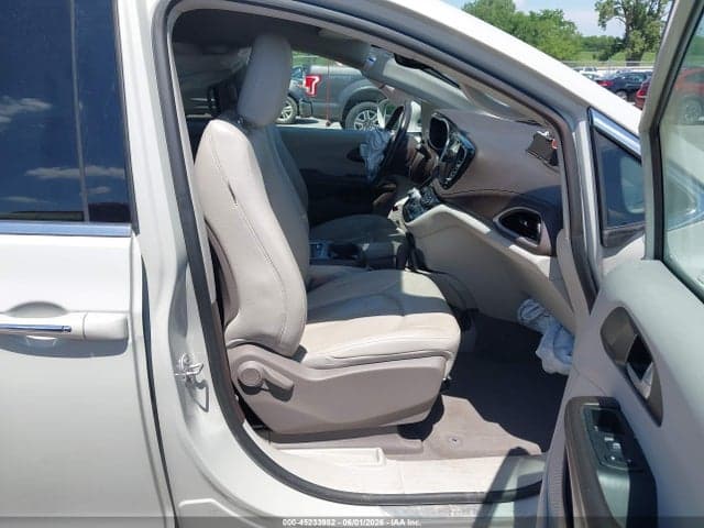 2021 CHRYSLER PACIFICA TOURING L AWD 5