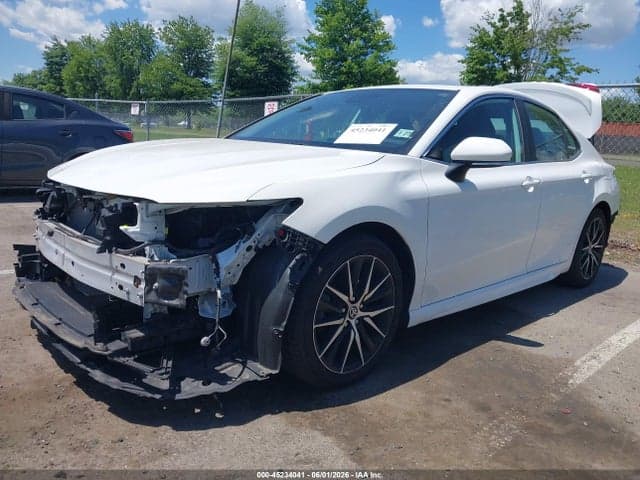 2022 TOYOTA CAMRY SE AWD 3