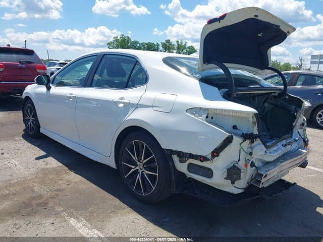 2022 TOYOTA CAMRY SE AWD 4