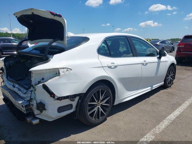 2022 TOYOTA CAMRY SE AWD 5