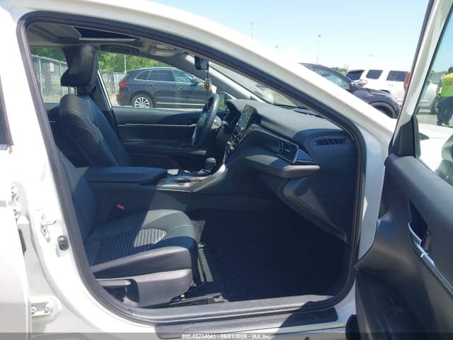 2022 TOYOTA CAMRY SE AWD 6