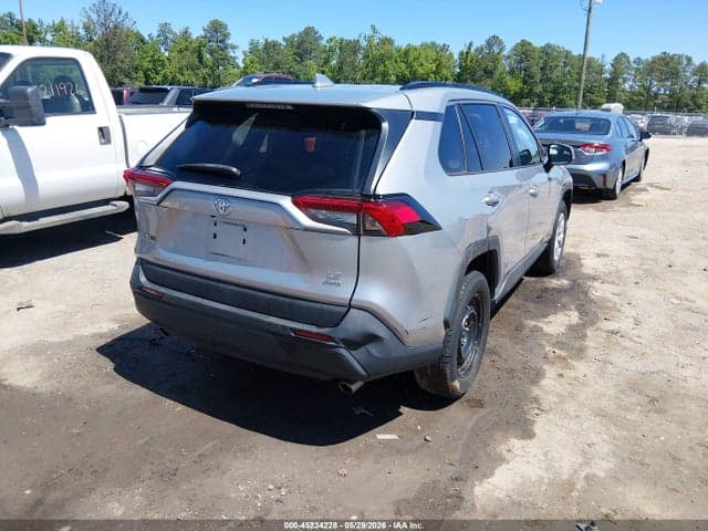 2019 TOYOTA RAV4 LE 4