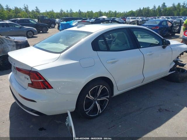 2024 VOLVO S60 B5 4