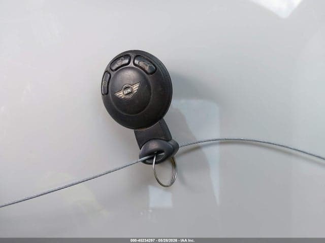 2010 MINI COOPER S 11