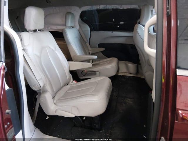 2021 CHRYSLER VOYAGER LXI 8