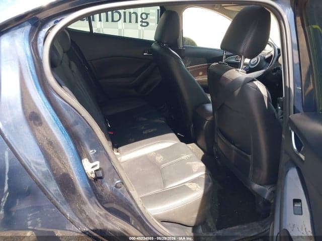 2018 MAZDA MAZDA3 TOURING 8