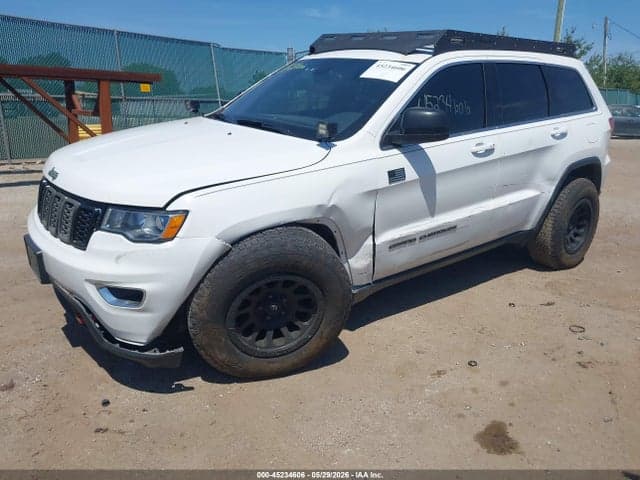 2019 JEEP GRAND CHEROKEE LAREDO E 4X4 2