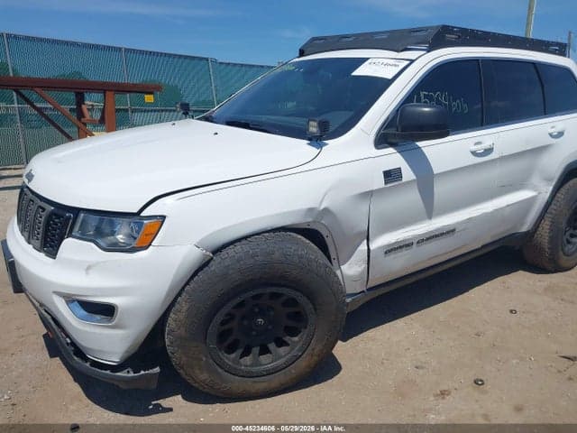 2019 JEEP GRAND CHEROKEE LAREDO E 4X4 6
