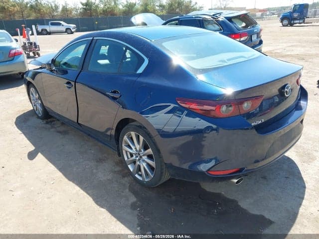 2022 MAZDA MAZDA3 SELECT 3