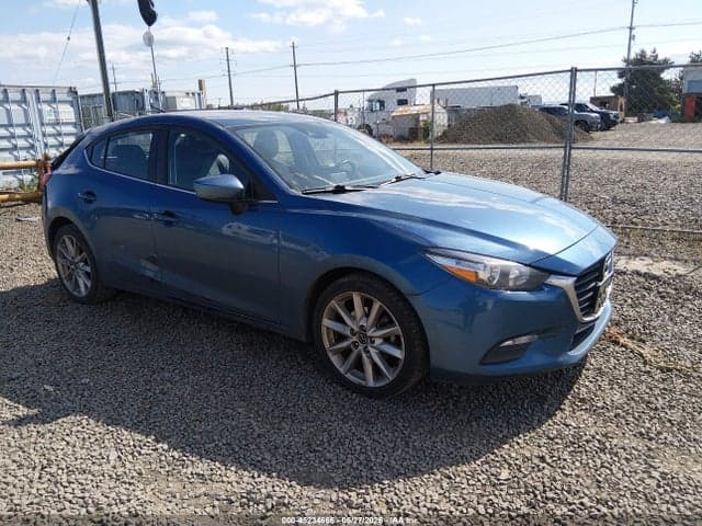 2017 MAZDA MAZDA3 TOURING 1