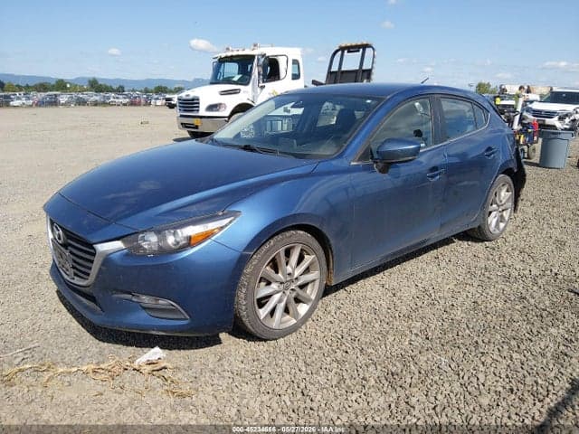 2017 MAZDA MAZDA3 TOURING 2