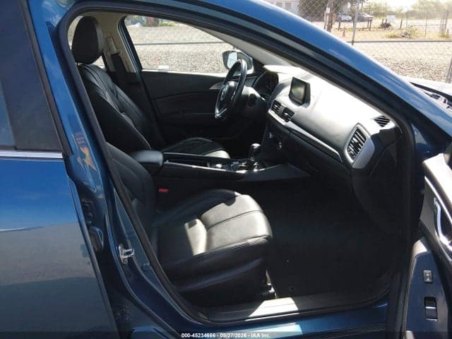 2017 MAZDA MAZDA3 TOURING 5