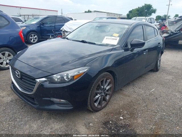 2018 MAZDA MAZDA3 TOURING 2