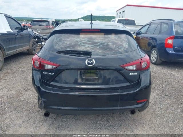 2018 MAZDA MAZDA3 TOURING 16
