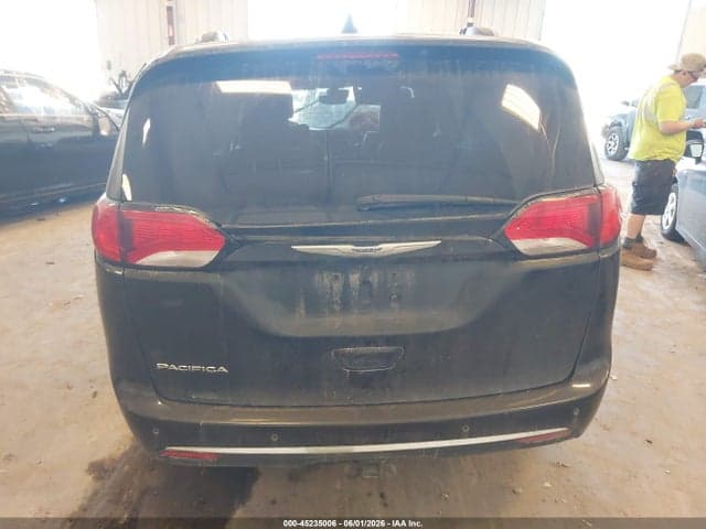 2018 CHRYSLER PACIFICA TOURING L 15