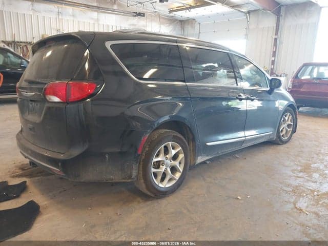 2018 CHRYSLER PACIFICA TOURING L 4