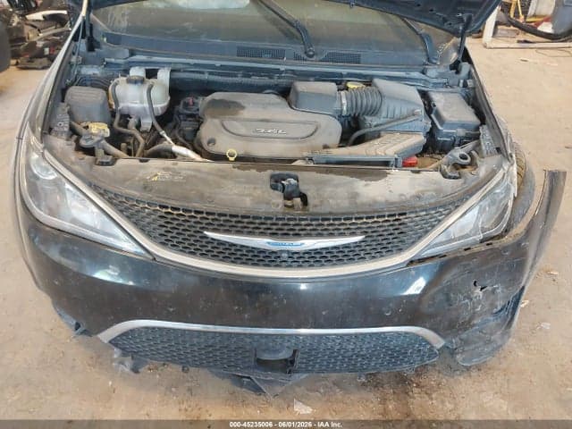 2018 CHRYSLER PACIFICA TOURING L 10
