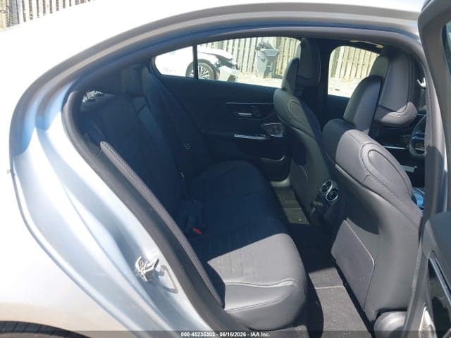 2024 MERCEDES-BENZ C 300 8