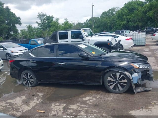 2021 NISSAN ALTIMA SV FWD 14