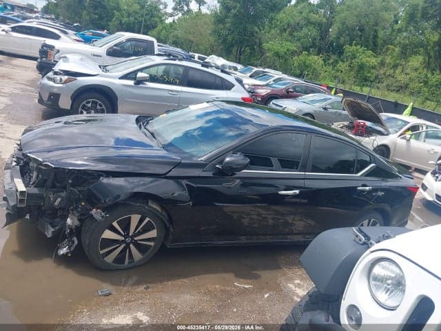 2021 NISSAN ALTIMA SV FWD 15