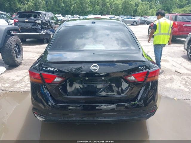 2021 NISSAN ALTIMA SV FWD 17