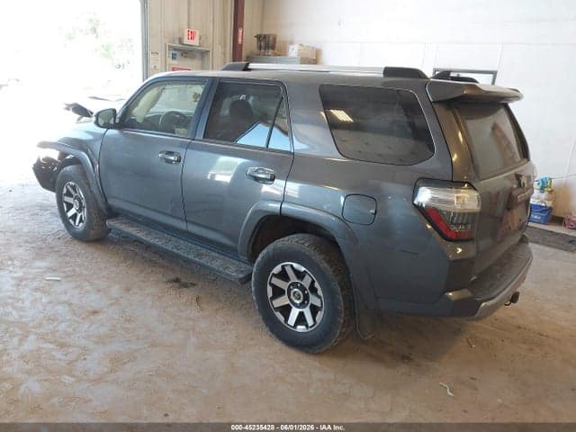 2017 TOYOTA 4RUNNER SR5 3