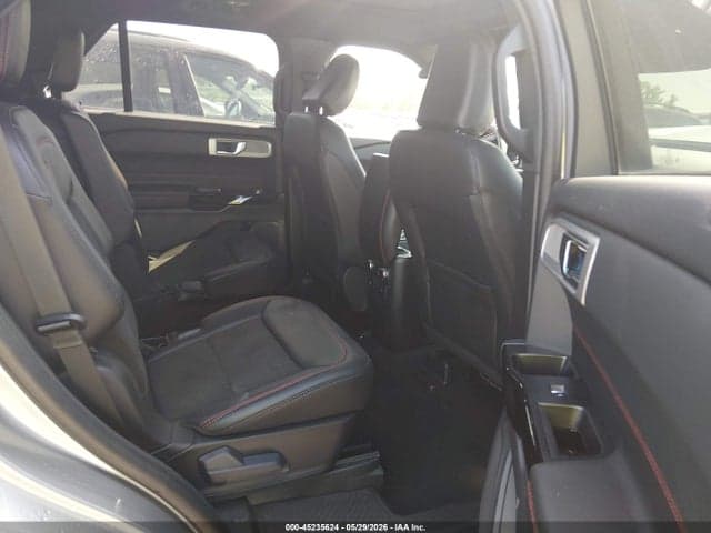 2024 FORD EXPLORER ST-LINE 8