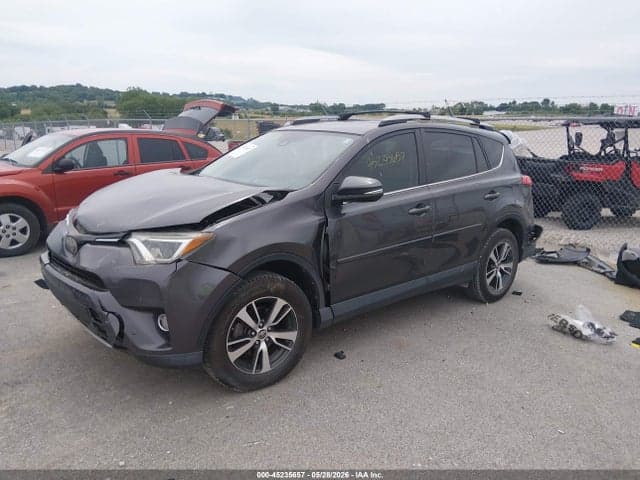 2017 TOYOTA RAV4 XLE 2