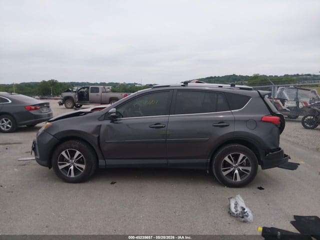 2017 TOYOTA RAV4 XLE 15
