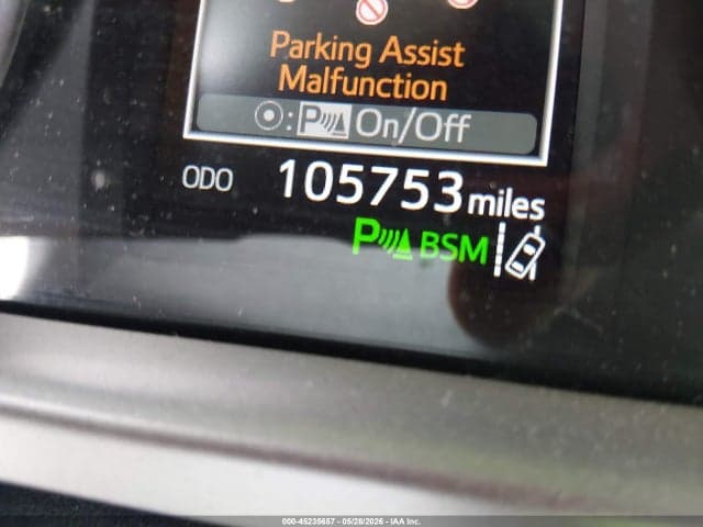 2017 TOYOTA RAV4 XLE 16