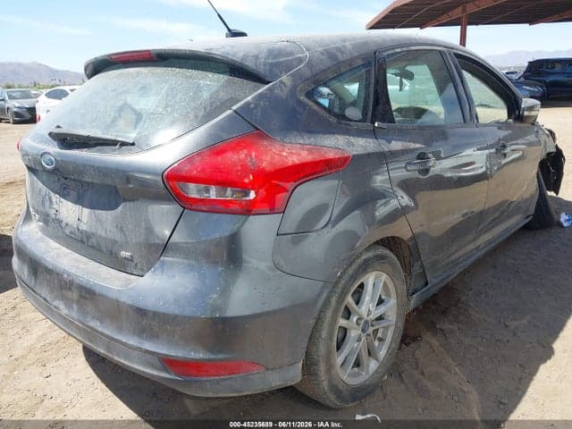 2016 FORD FOCUS SE 4