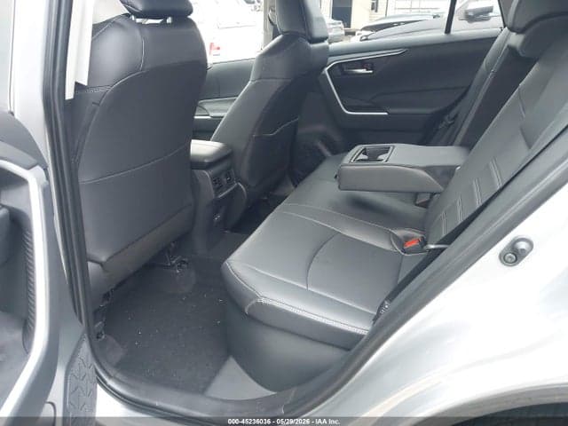 2025 TOYOTA RAV4 HYBRID XLE PREMIUM 8