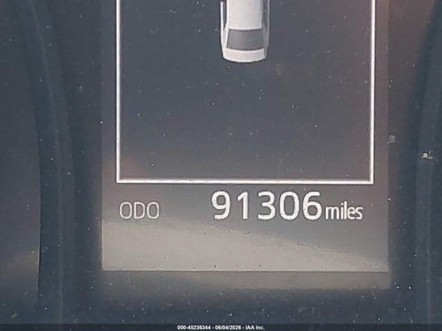 2018 TOYOTA CAMRY LE 16