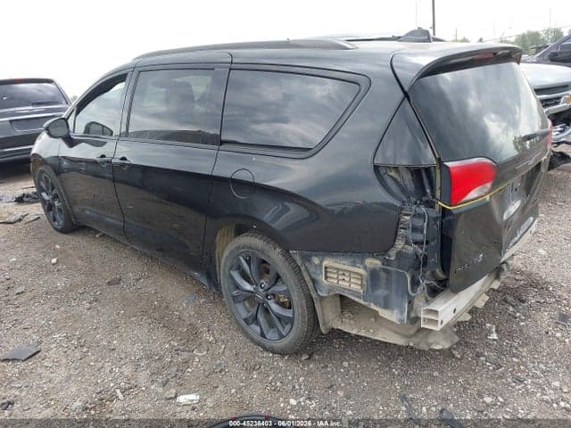 2019 CHRYSLER PACIFICA LIMITED 3